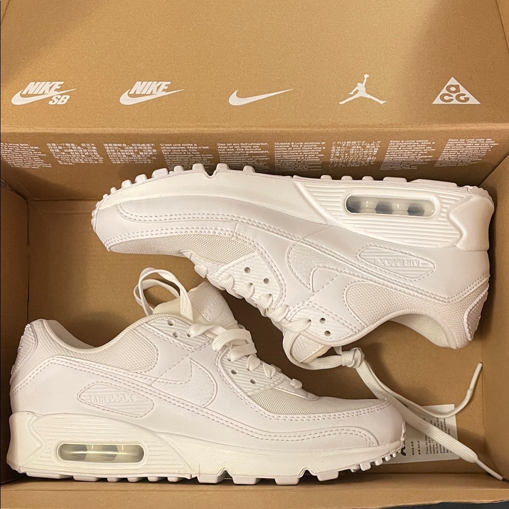 Nike Women's All-White Air Max 90s
